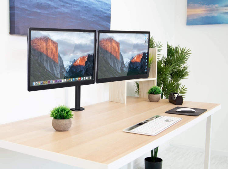How to Maximize Productivity with Two Monitors on Your Laptop